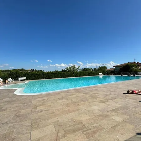 Idyllische Mit Garten & Poolbereich Apartamento Bardolino